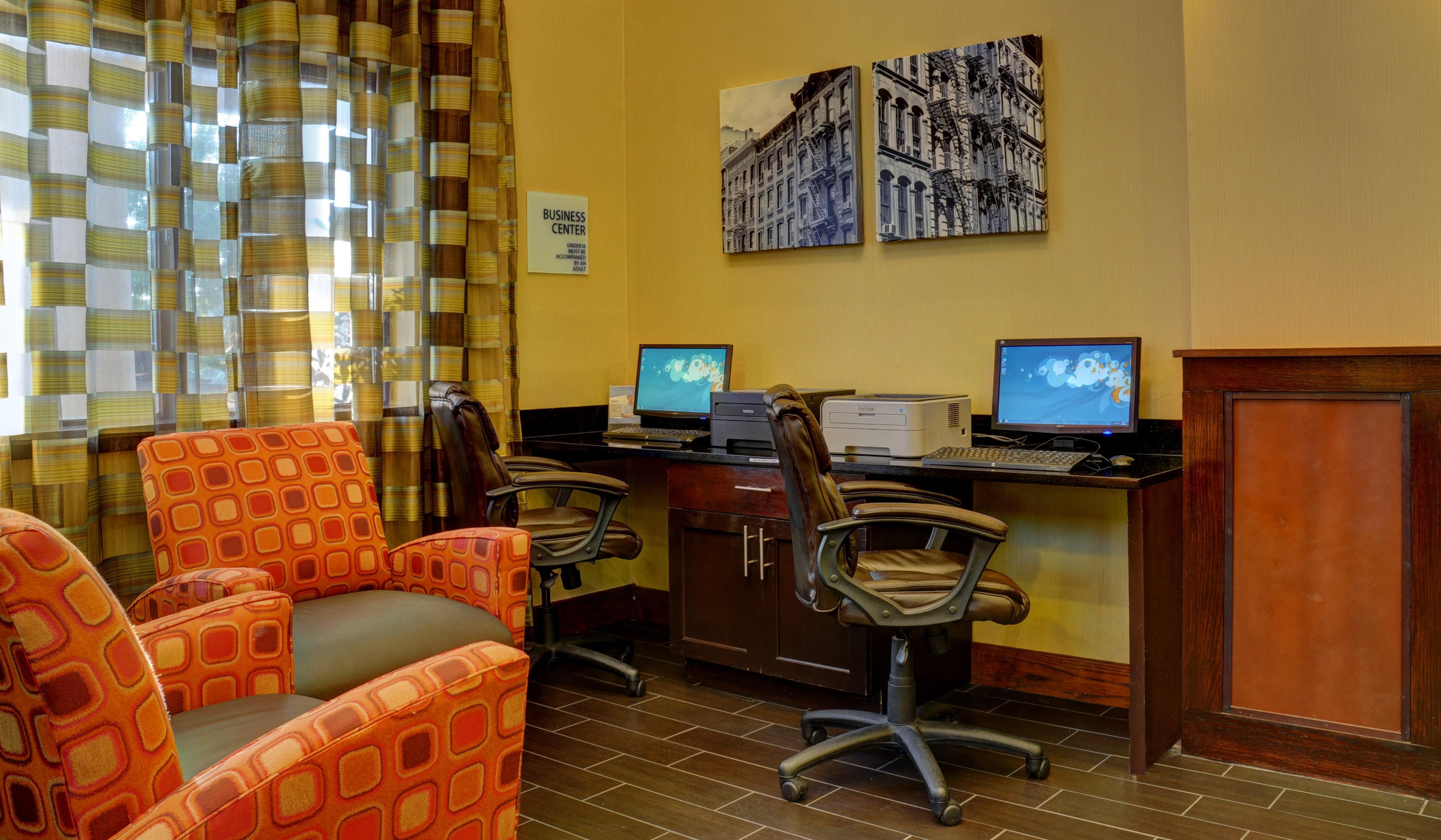 Holiday Inn Express & Suites Midwest City By Ihg מראה חיצוני תמונה