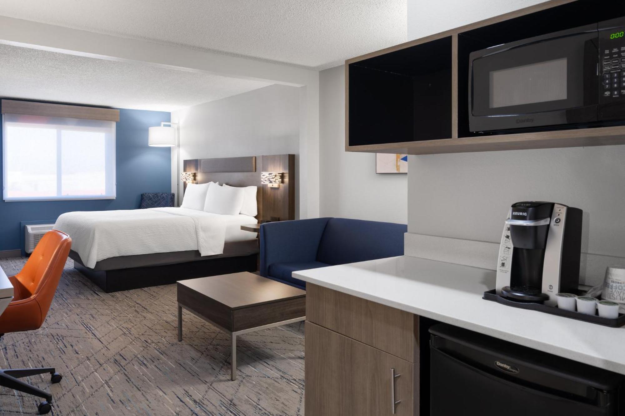Holiday Inn Express & Suites Midwest City By Ihg מראה חיצוני תמונה