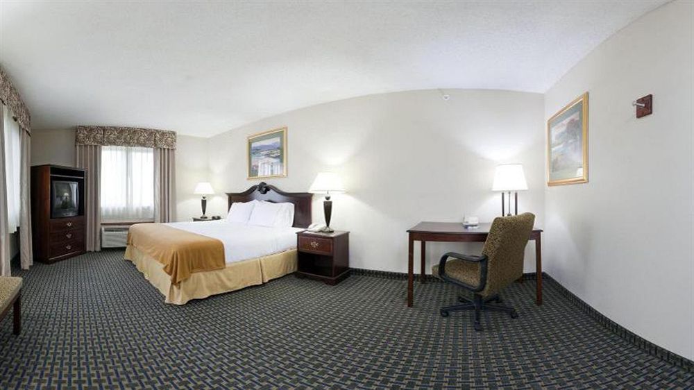 Holiday Inn Express & Suites Midwest City By Ihg מראה חיצוני תמונה